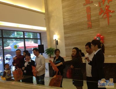 骏景湾品峰5月1日盛大开放，家园年华活动赢得市场好评